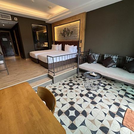 La Isla Pranburi Beach Resort Sam Roi Yot Esterno foto