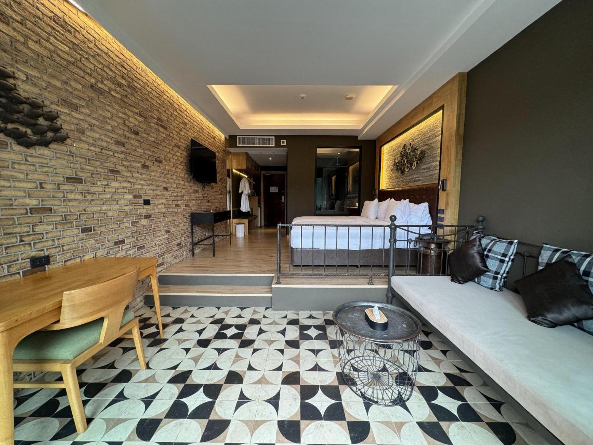 La Isla Pranburi Beach Resort Sam Roi Yot Esterno foto