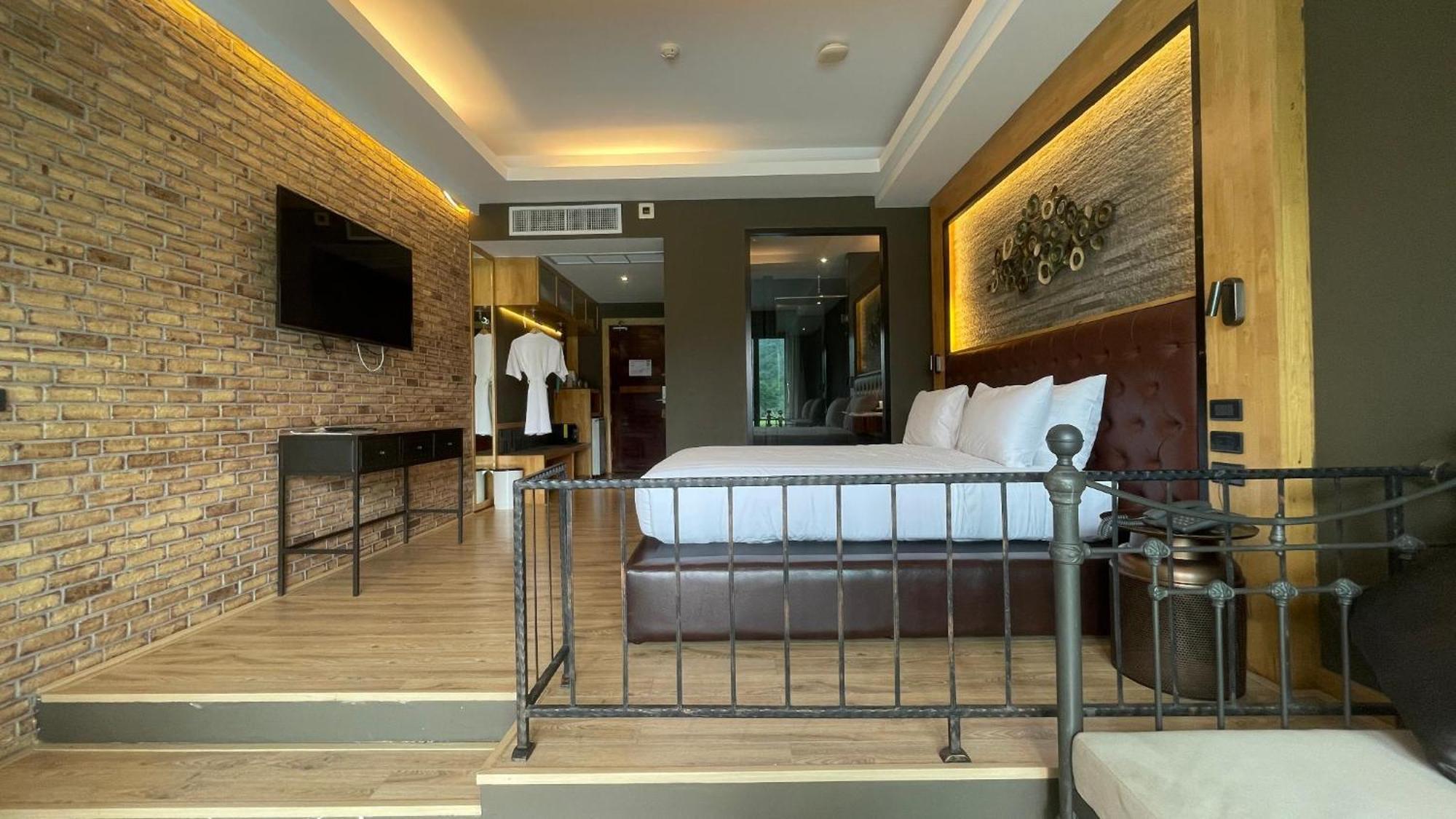 La Isla Pranburi Beach Resort Sam Roi Yot Esterno foto
