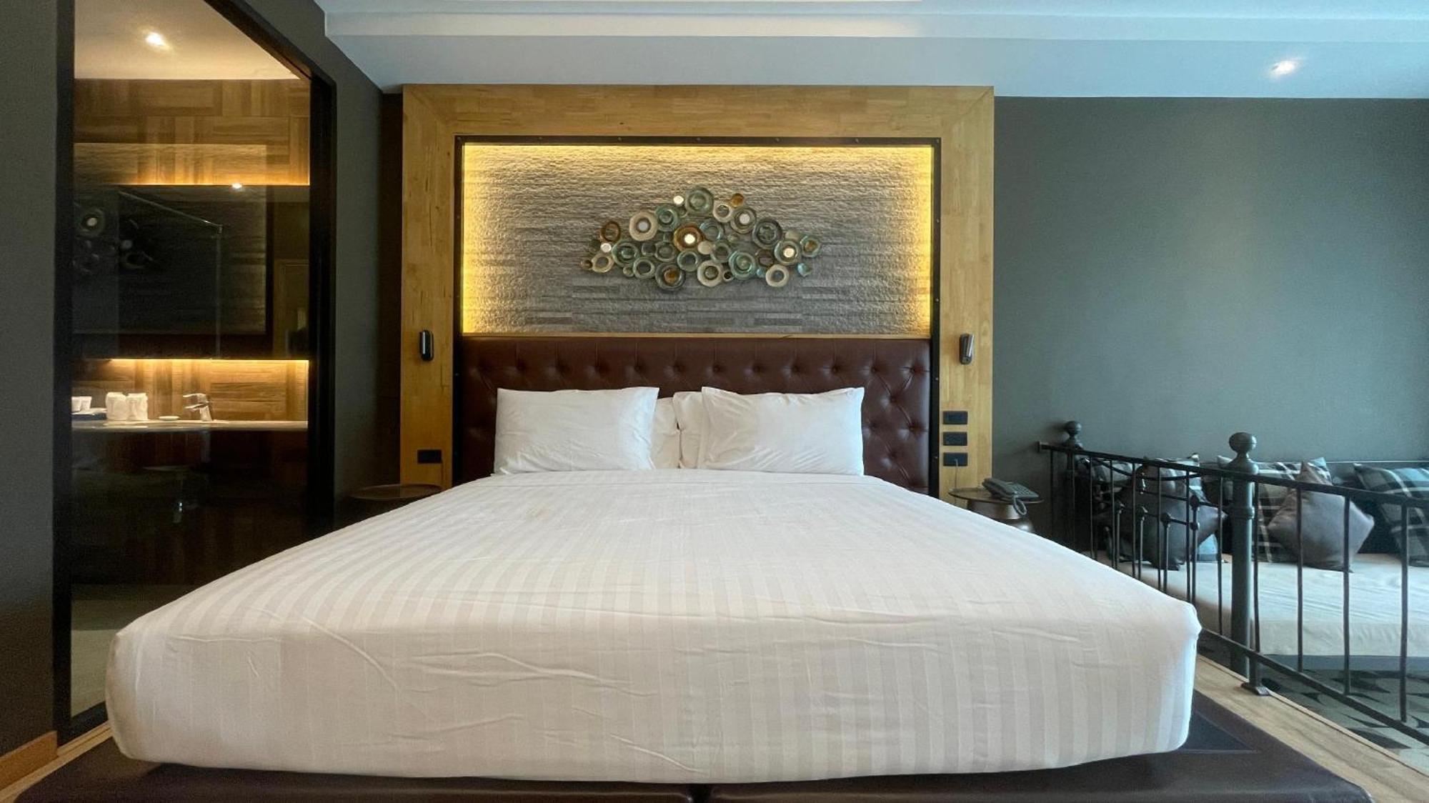 La Isla Pranburi Beach Resort Sam Roi Yot Esterno foto