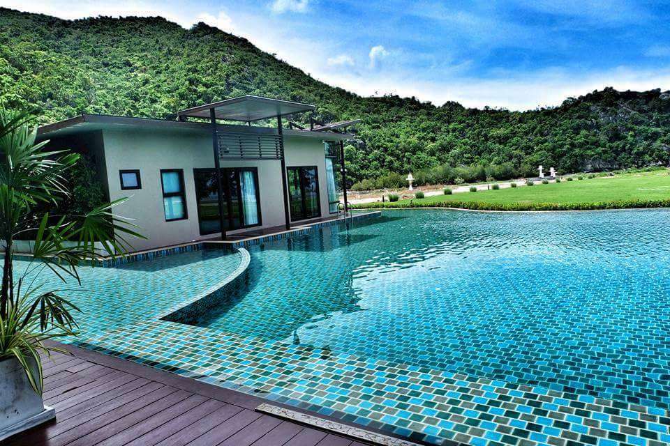 La Isla Pranburi Beach Resort Sam Roi Yot Esterno foto